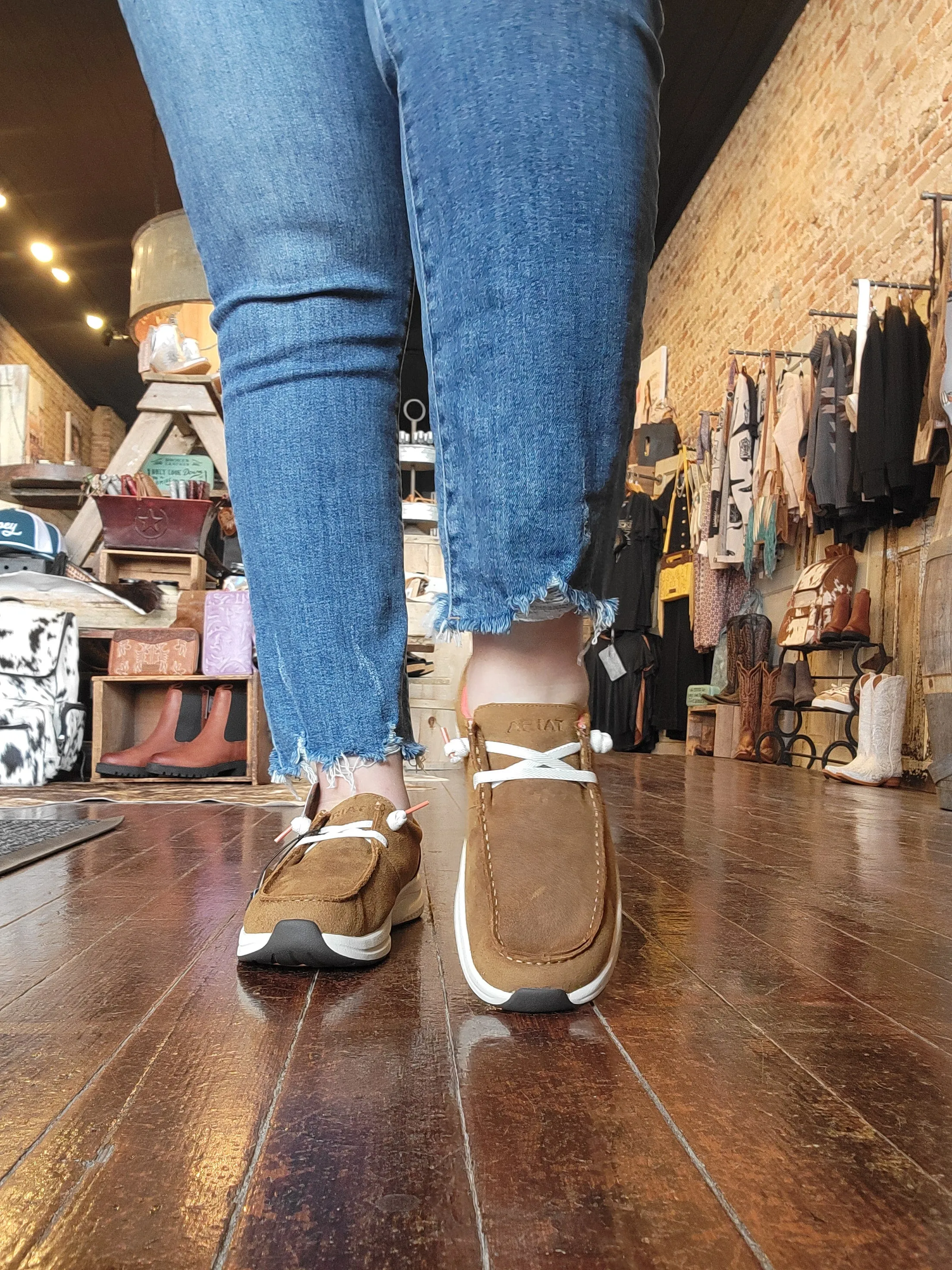 Ariat Buckeye Slip-on Shoe [Weathered Honey] ✙ON SALE NOW✙