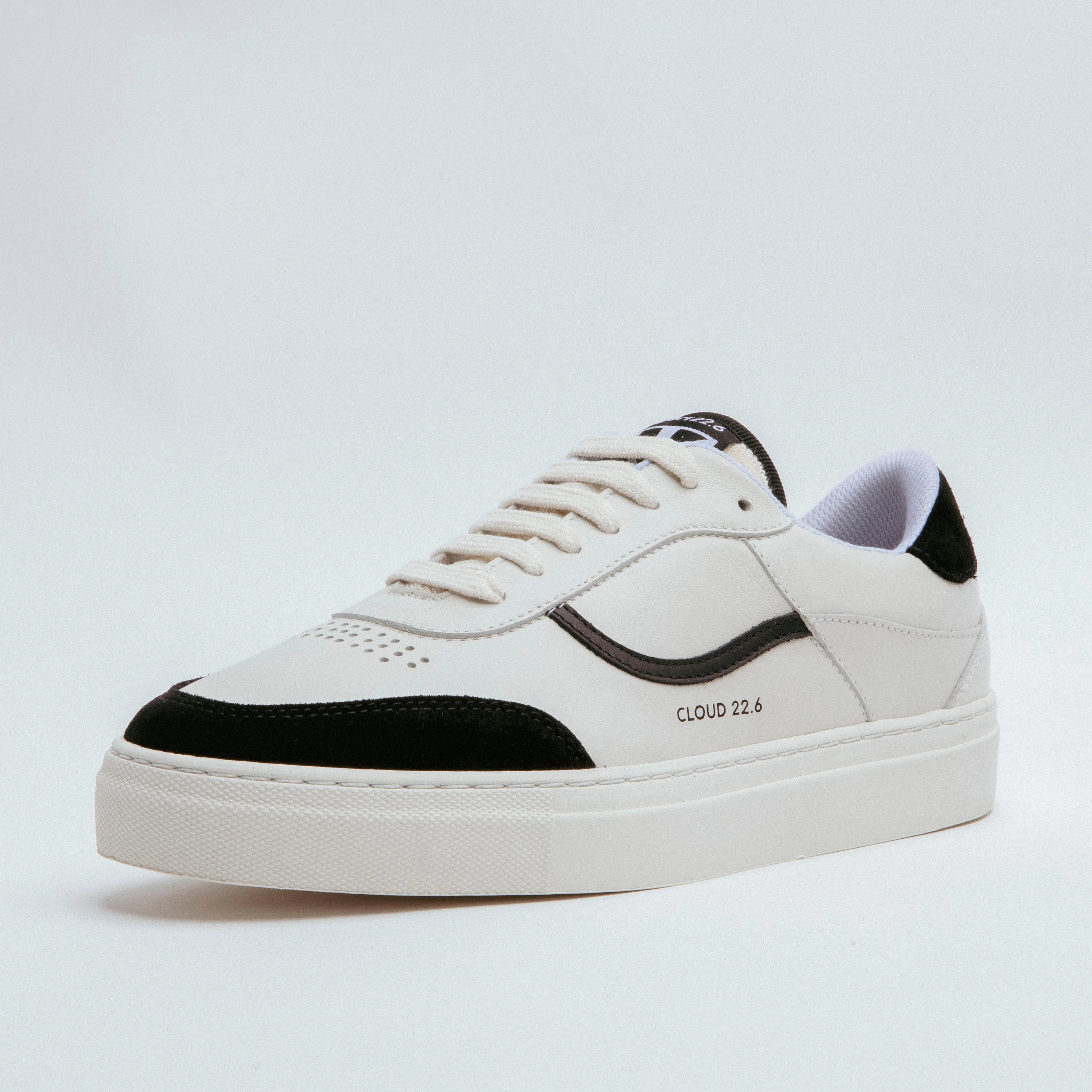 Cloud Black 22.6 Sneaker