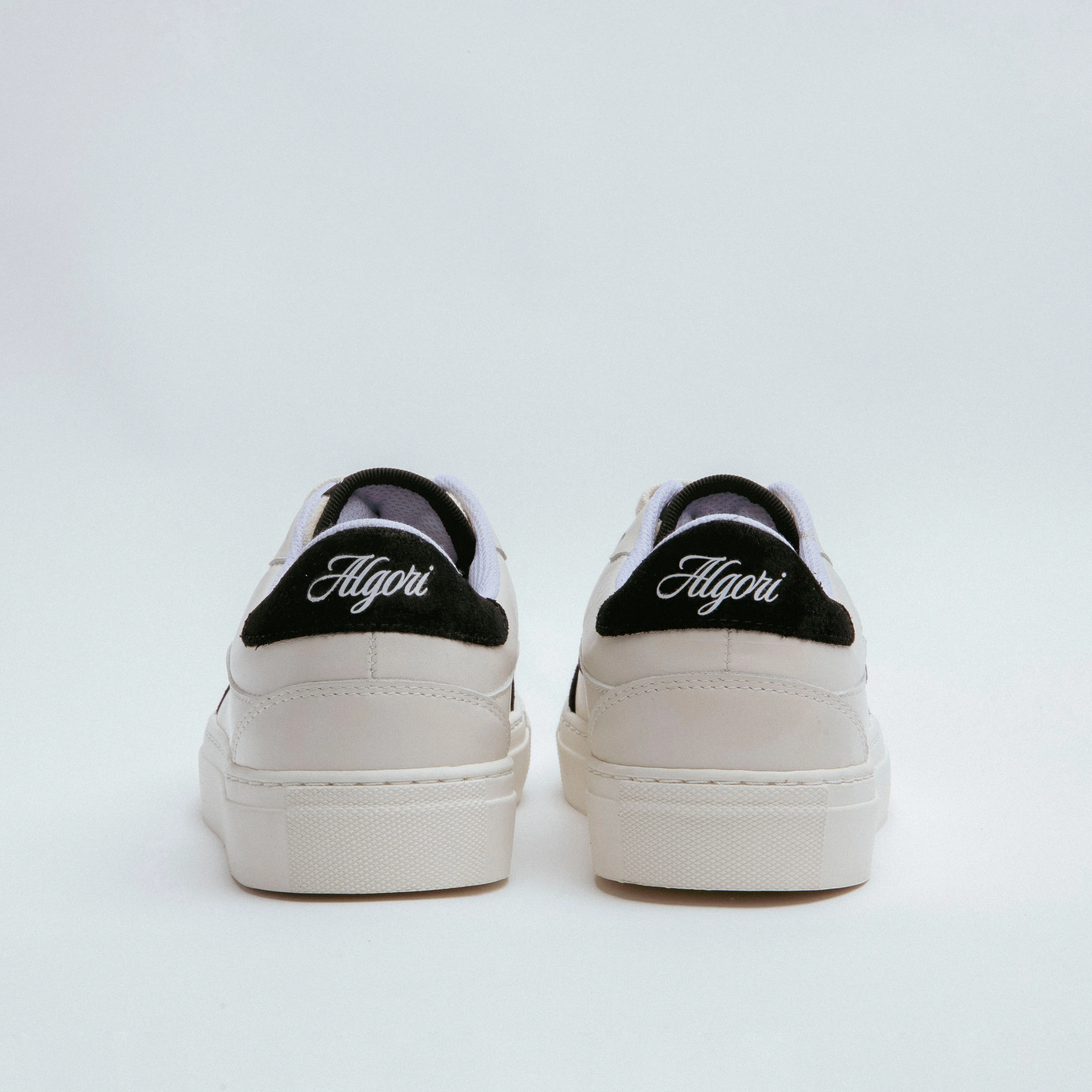 Cloud Black 22.6 Sneaker