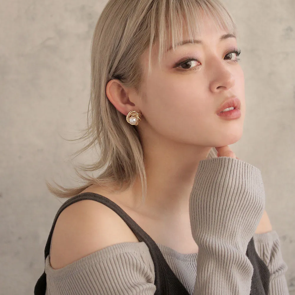 Pearl Statement Clip Ons