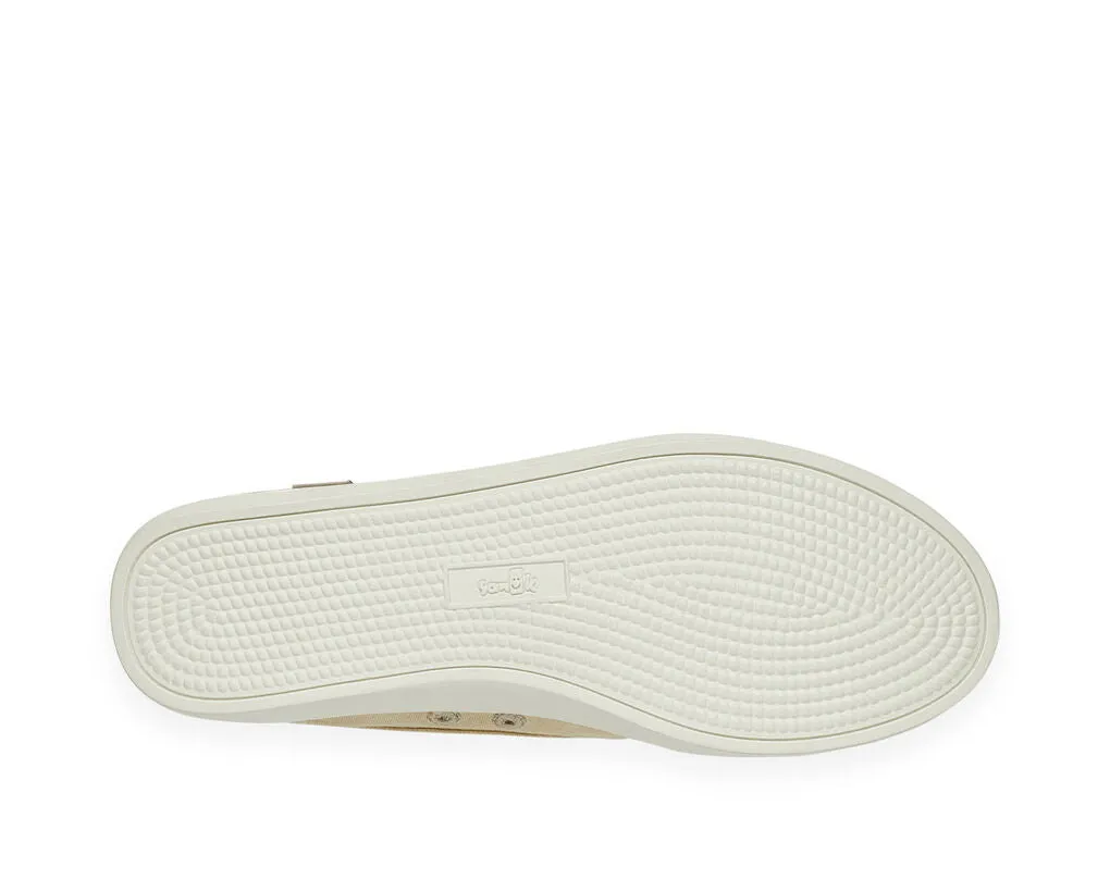 Sanuk Pair O Dice Natural Slip On Rounded Closed Toe Distressed Flat Sneakers